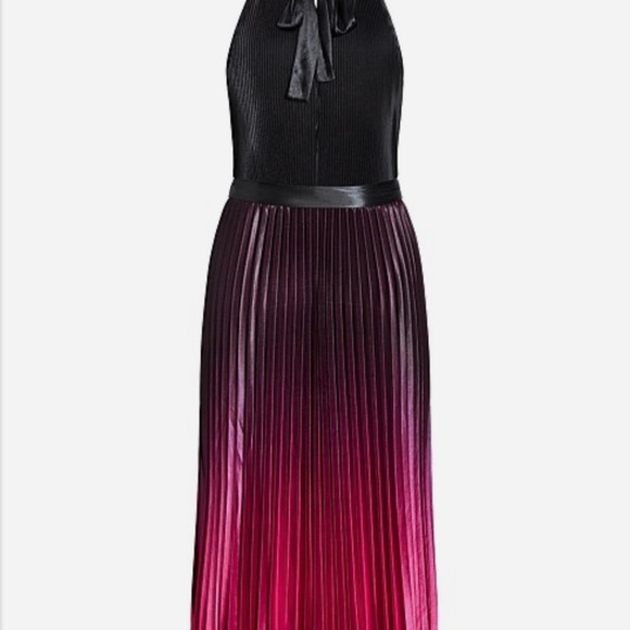City Chic Refinity Maxi Pleated Cascade Ombré Dress NEW - Picture 5 of 6